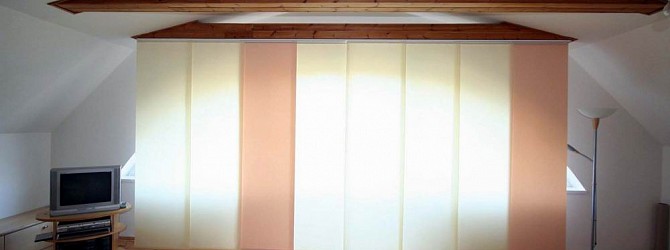 Obloukové okno – řešení atypického stínění