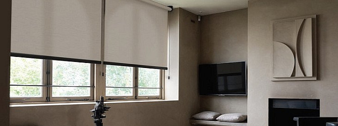 Motorisiertes Rollo MOTIONBLIND: smarte Beschattung ohne sichtbare Kabel